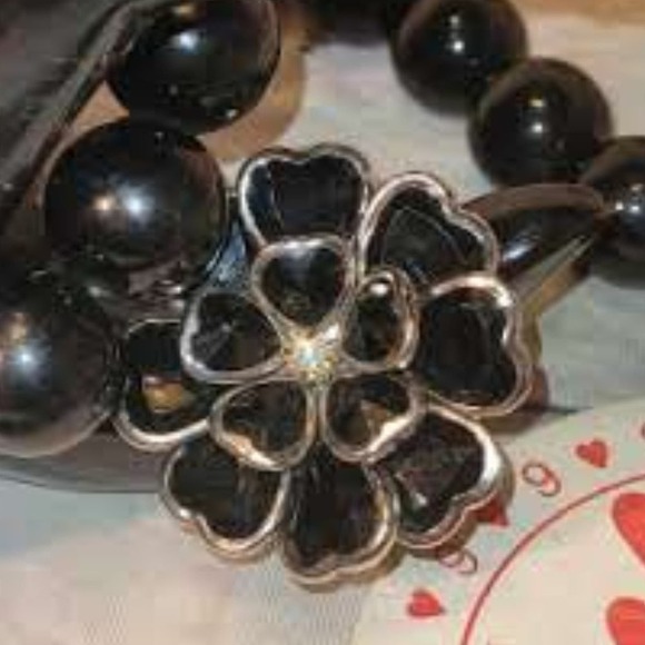 Classy Bold Black Flower Power Necklace Bracelet & Earring Set Lot - Picture 4 of 7